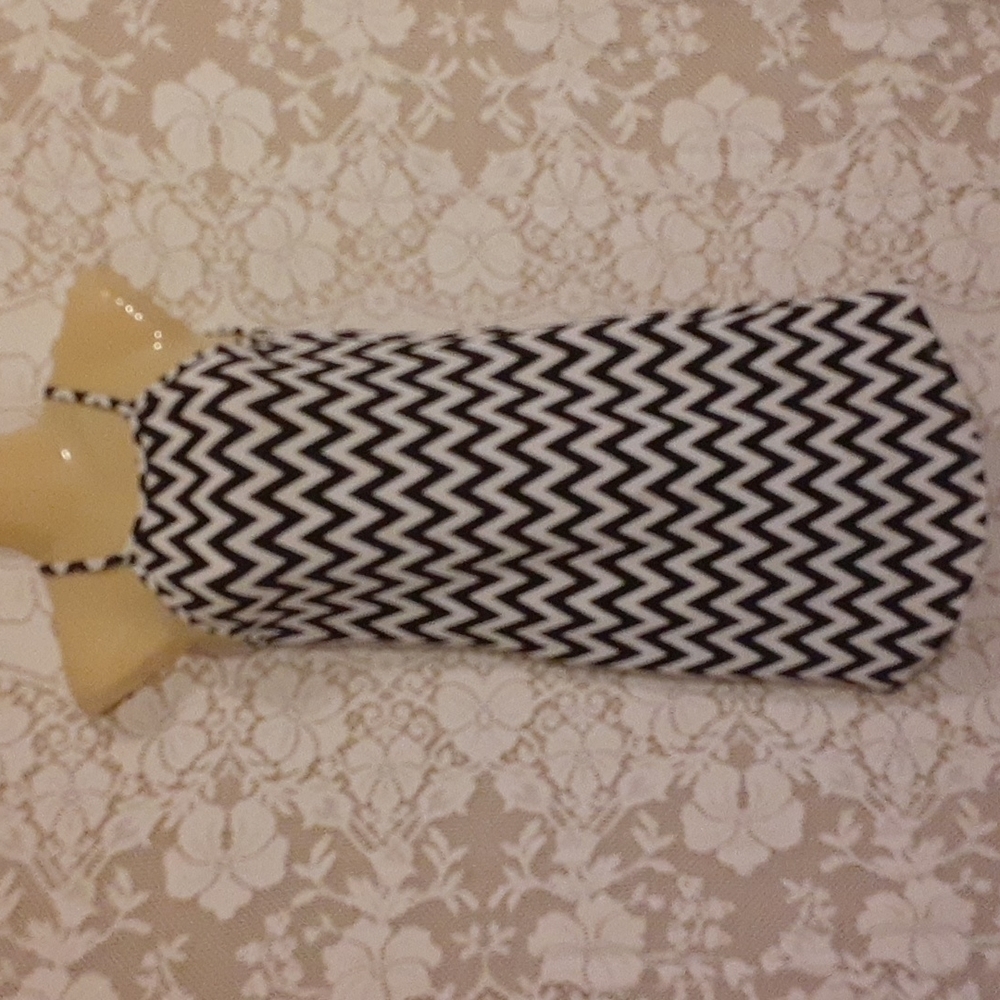 BLACK & White Chevon Dress by Rue21 - Small
